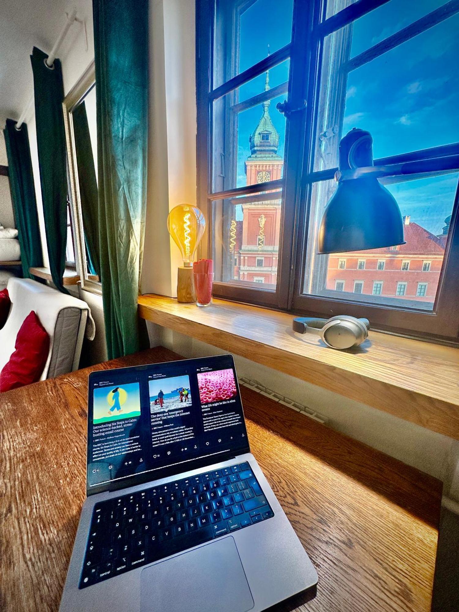 Old Town Best View Wifi 300 Mb/S Huge Screen Netflix Appletv Amazontv Warszawa Zewnętrze zdjęcie